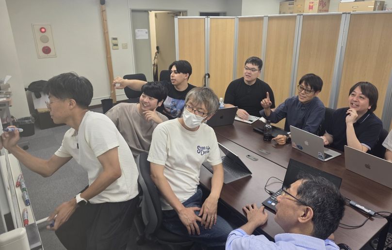 AIエンジニアリングマスター研修で議論する参加者の様子